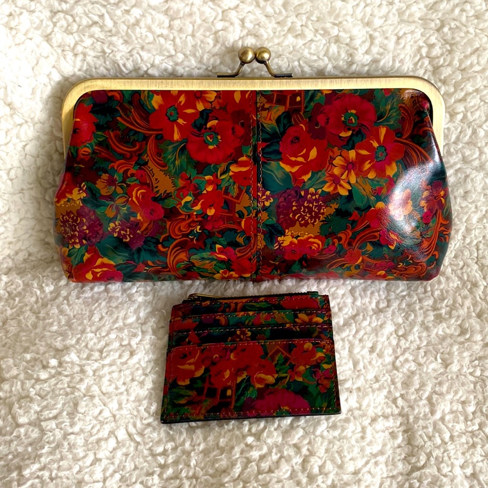Patricia Nash Potenaz frame clutch with matching card holder.